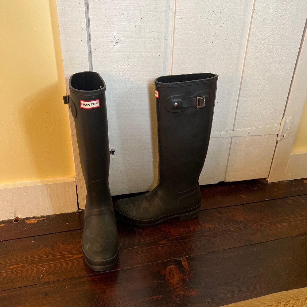 Hunter  tall rain boots